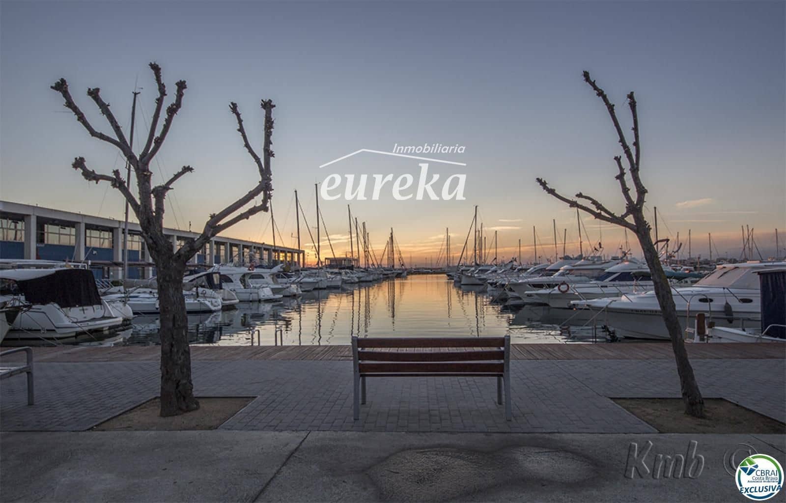 2 bedroom Flat for sale in Roses - € 275,000 (Ref: 9656374)