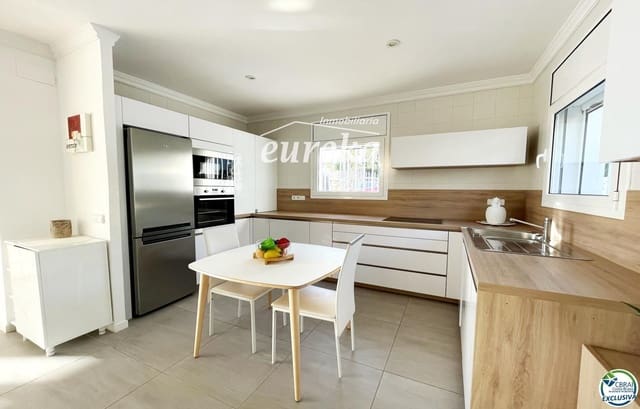 4 Zimmer Villa zu verkaufen in El Mas Fumats, Roses mit Pool Garage - 765.000 € (Ref: 9699300)