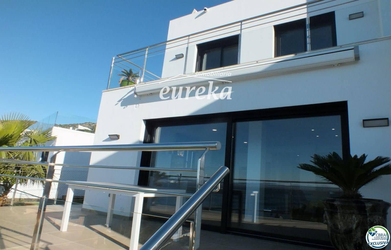 3 bedroom Villa for sale in Roses with pool garage - € 1,499,000 (Ref: 9707771)