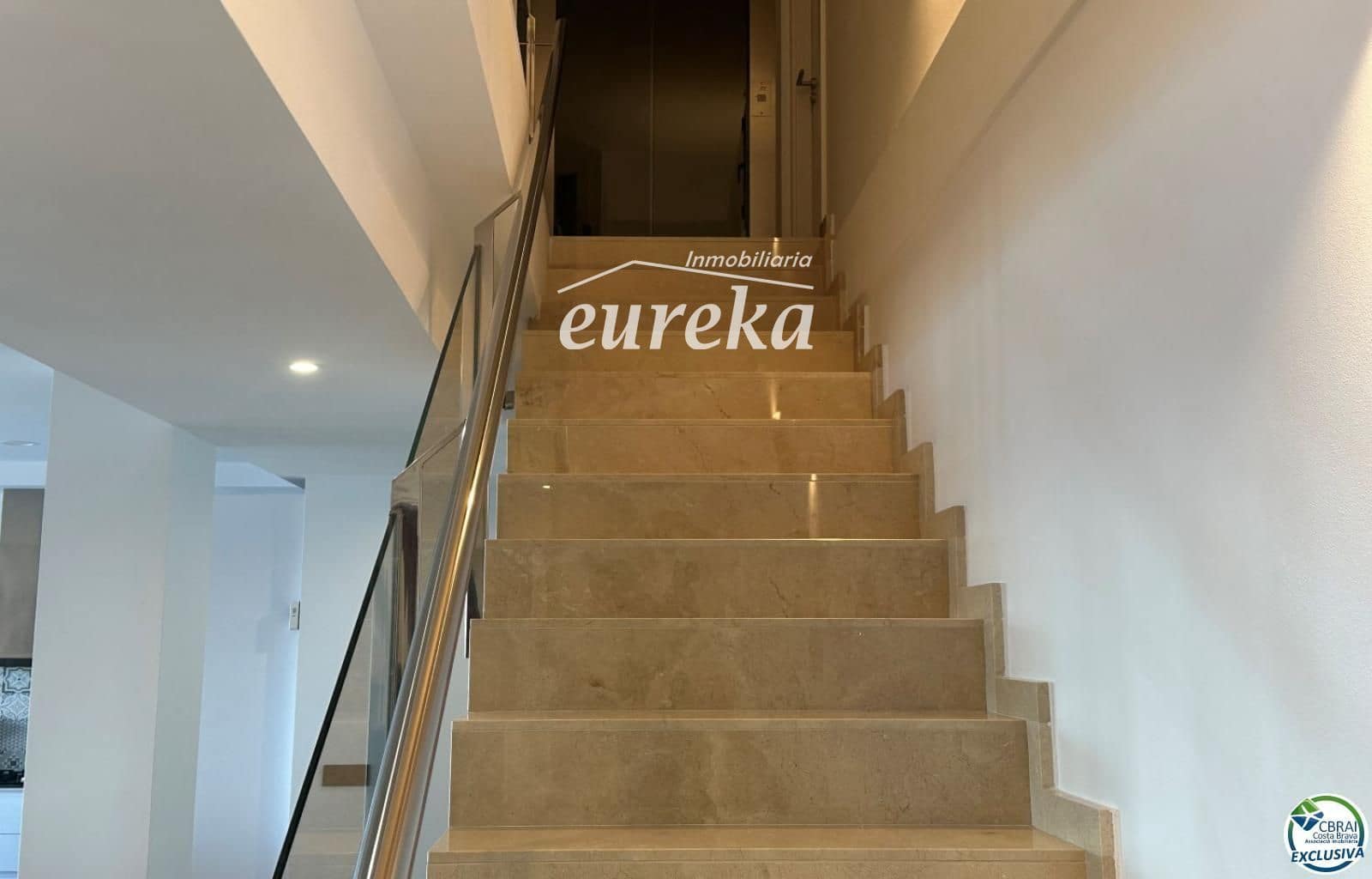 3 bedroom Villa for sale in Roses with pool garage - € 1,499,000 (Ref: 9707771)