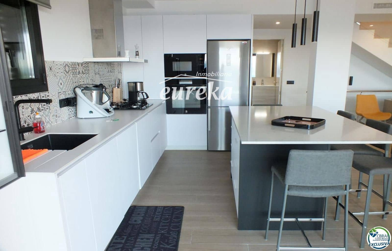 3 bedroom Villa for sale in Roses with pool garage - € 1,499,000 (Ref: 9707771)