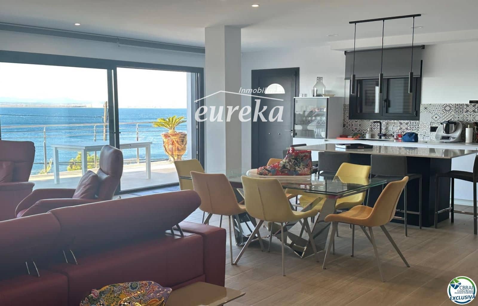 3 bedroom Villa for sale in Roses with pool garage - € 1,499,000 (Ref: 9707771)