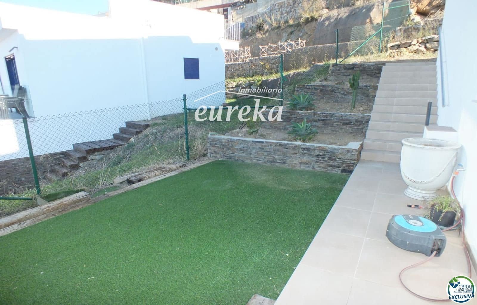 3 bedroom Villa for sale in Roses with pool garage - € 1,499,000 (Ref: 9707771)