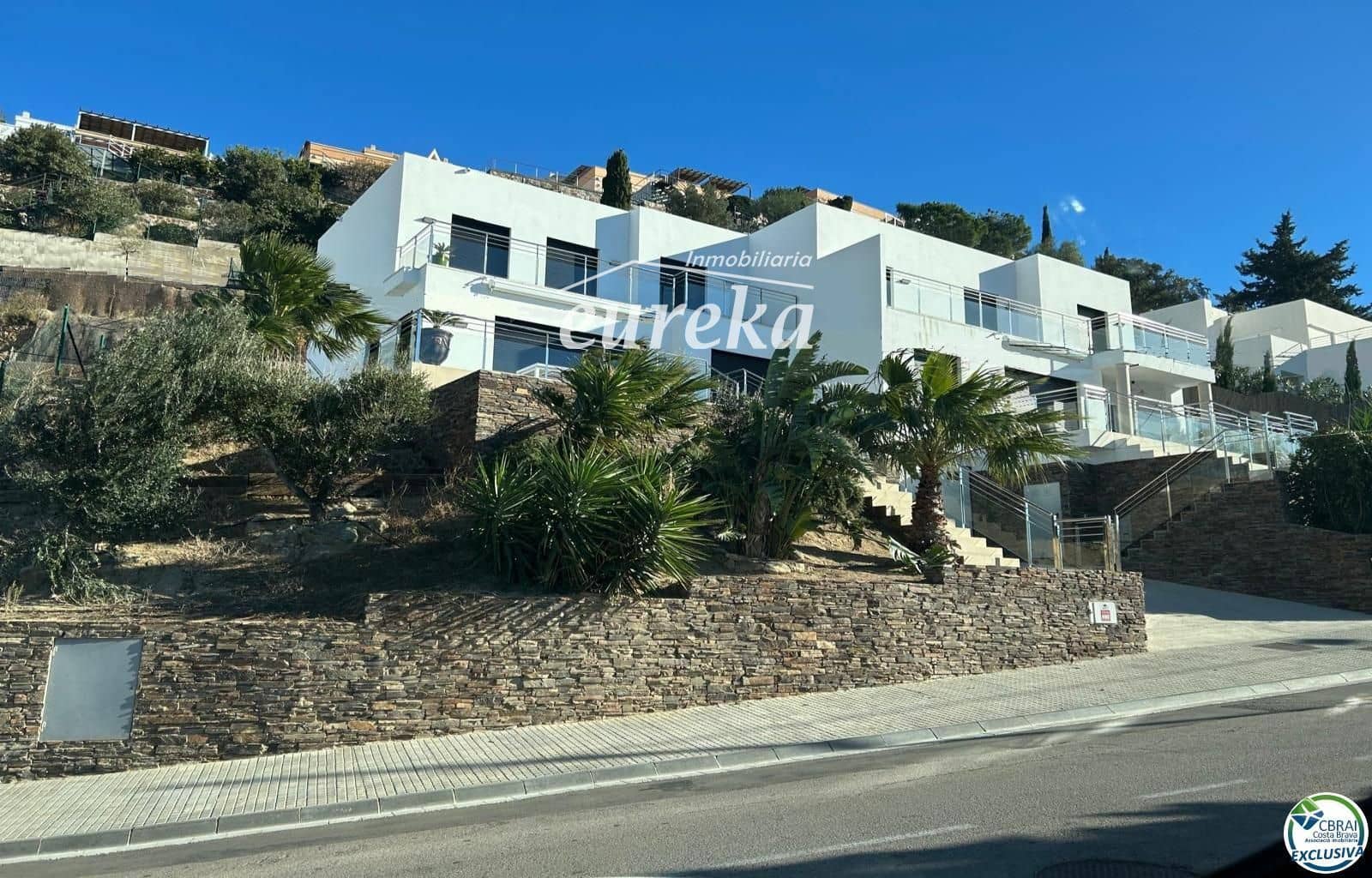 3 bedroom Villa for sale in Roses with pool garage - € 1,499,000 (Ref: 9707771)