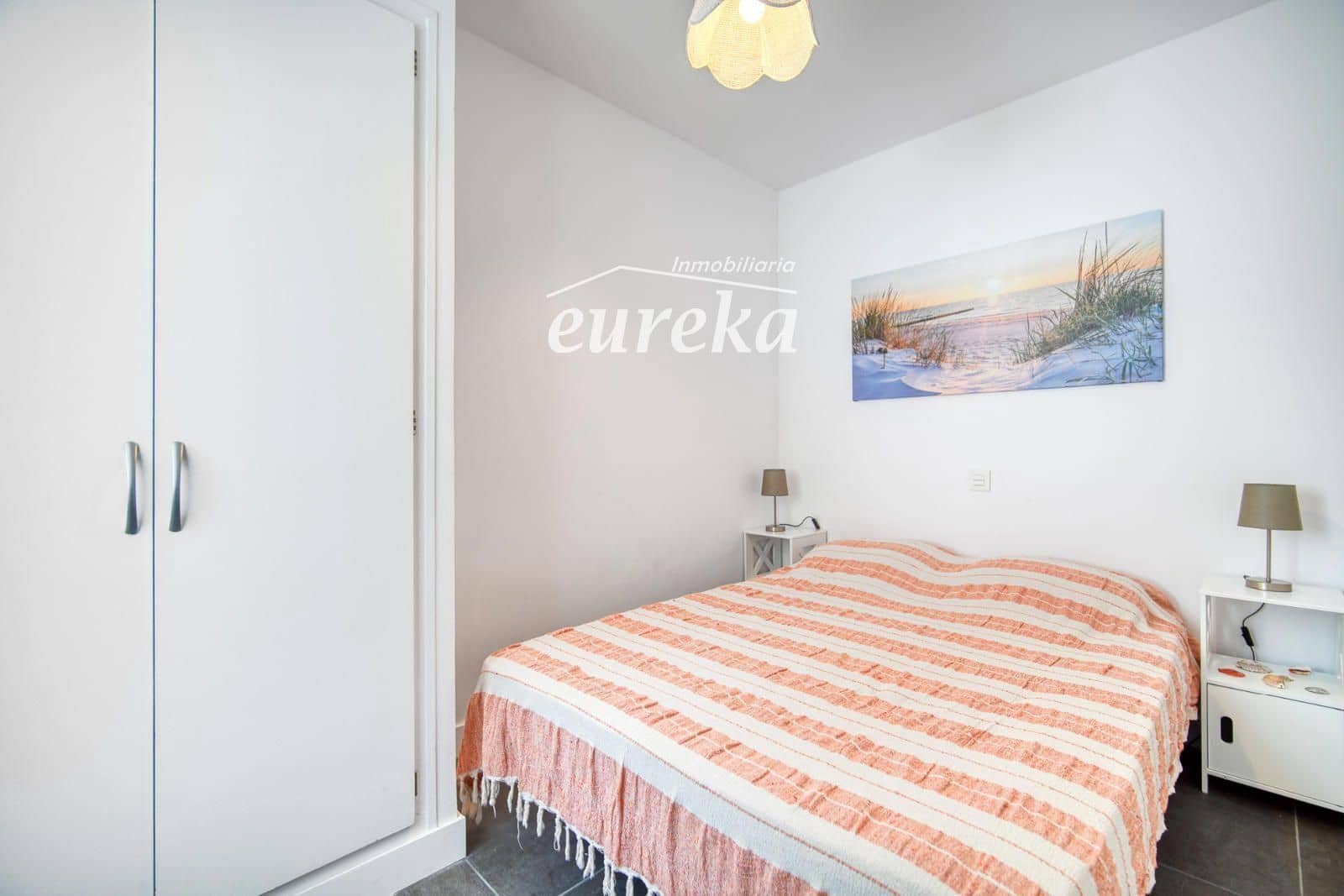 1 bedroom Flat for sale in Roses with garage - € 399,000 (Ref: 9713576)