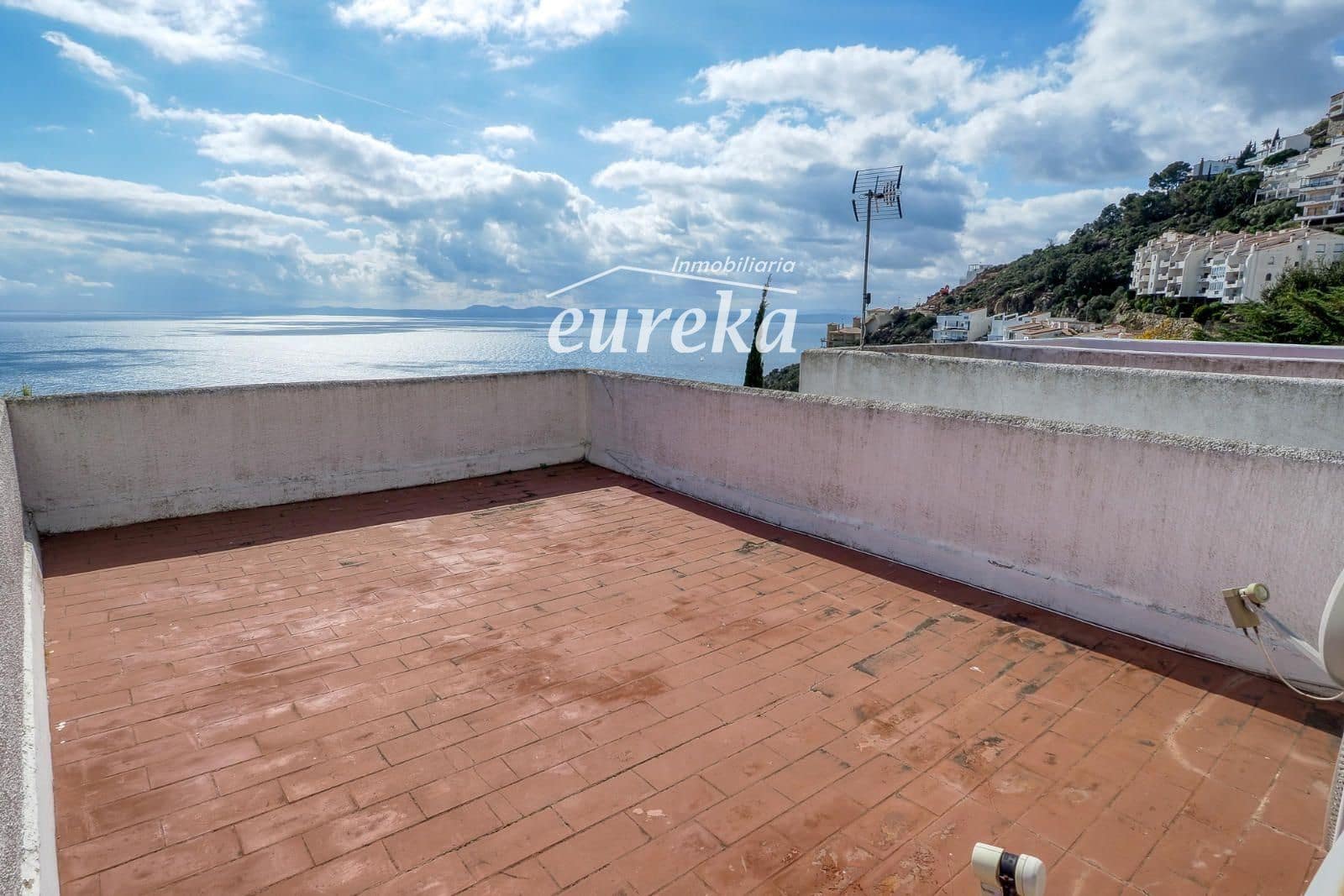 2 Zimmer Villa zu verkaufen in Roses mit Pool Garage - 315.000 € (Ref: 9713577)