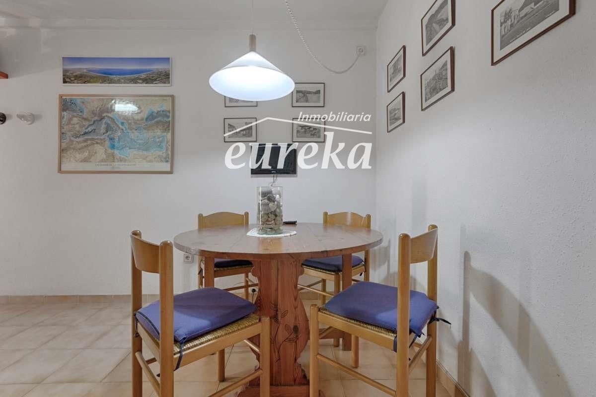 4 bedroom Villa for sale in Santa Margarida with garage - € 595,000 (Ref: 9733653)