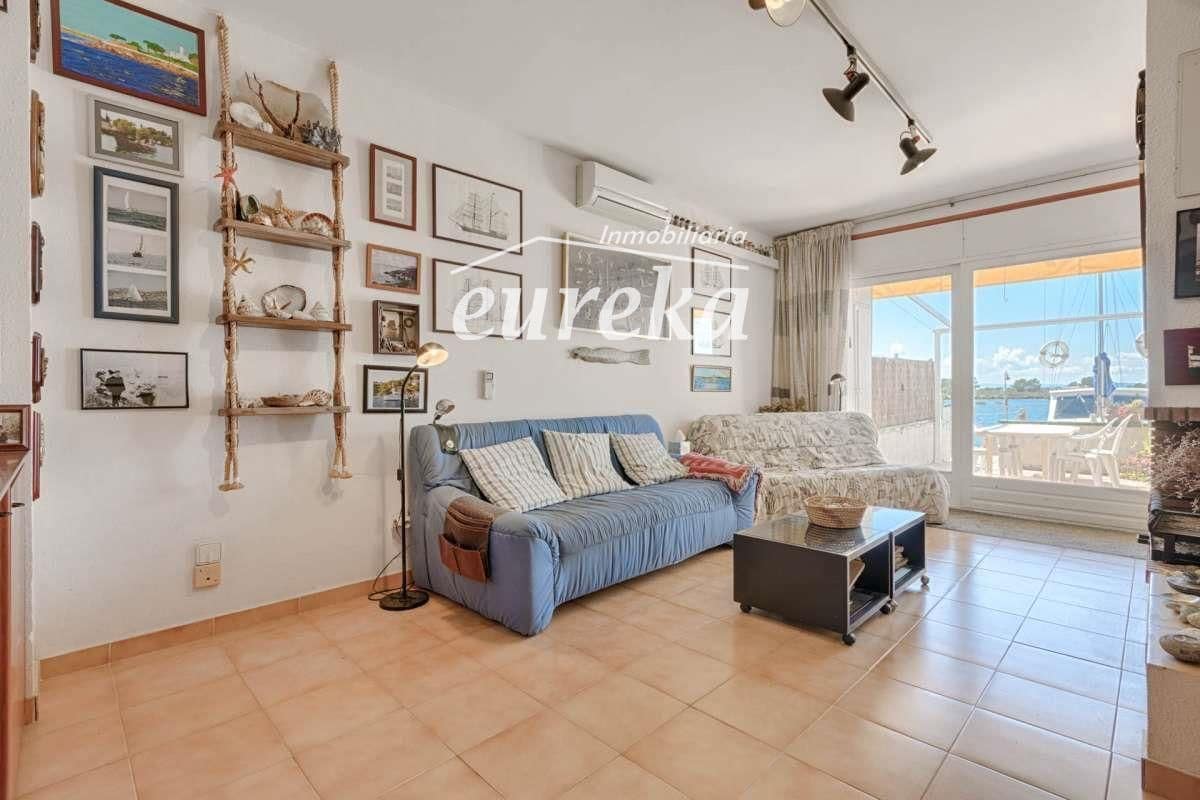 4 bedroom Villa for sale in Santa Margarida with garage - € 595,000 (Ref: 9733653)