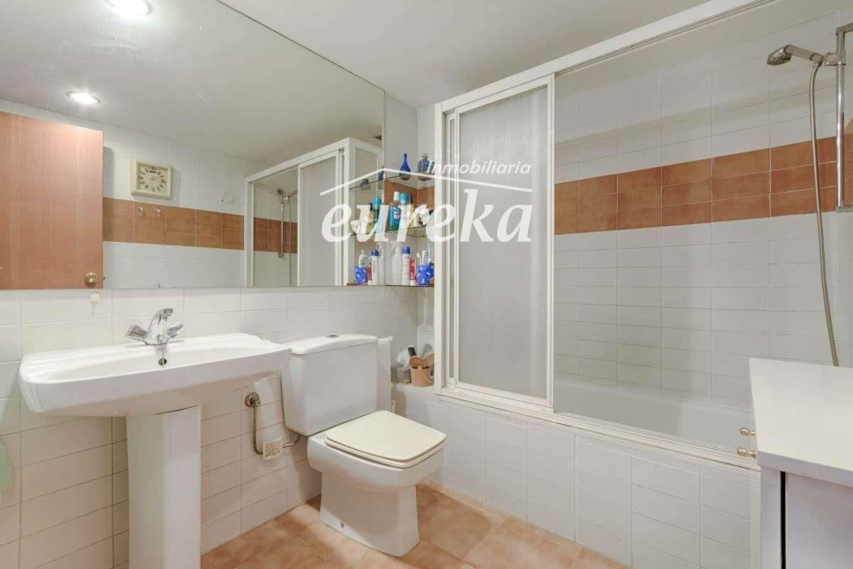 4 bedroom Villa for sale in Santa Margarida with garage - € 595,000 (Ref: 9733653)