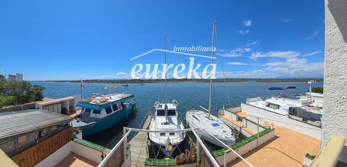 4 bedroom Villa for sale in Santa Margarida with garage - € 595,000 (Ref: 9733653)