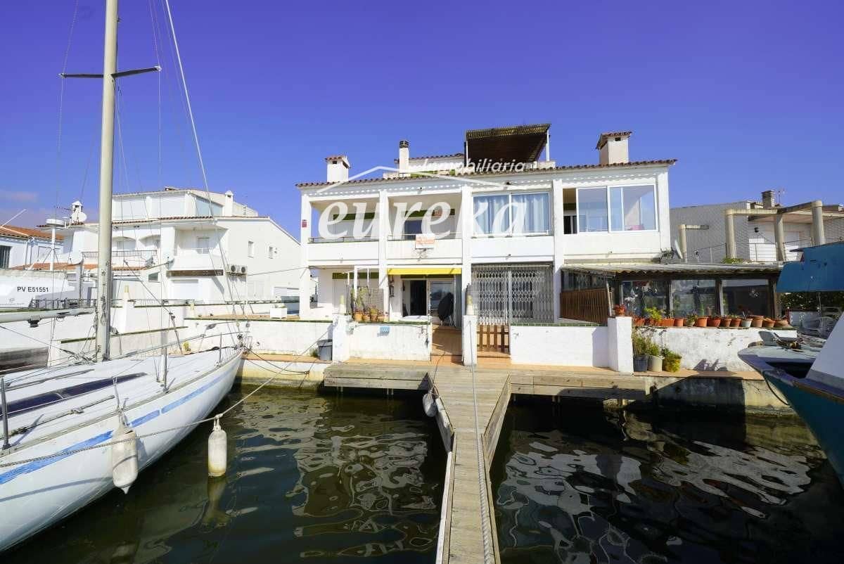 4 bedroom Villa for sale in Santa Margarida with garage - € 595,000 (Ref: 9733653)