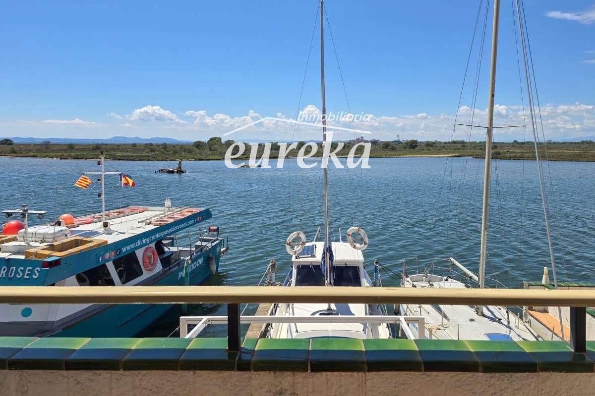 4 bedroom Villa for sale in Santa Margarida with garage - € 595,000 (Ref: 9733653)